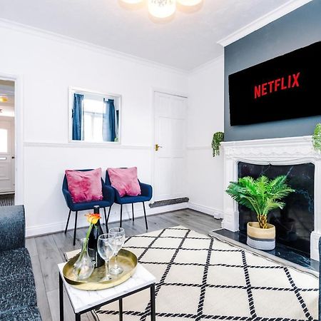 Harley House - Spacious Home With Free Netflix & Parking By Rocketbnb Coventry Luaran gambar