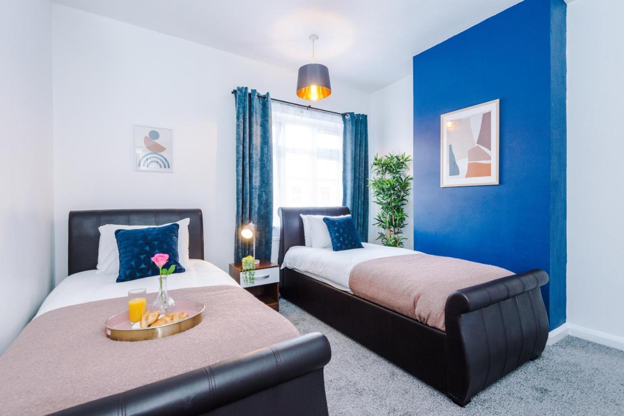 Harley House - Spacious Home With Free Netflix & Parking By Rocketbnb Coventry Luaran gambar