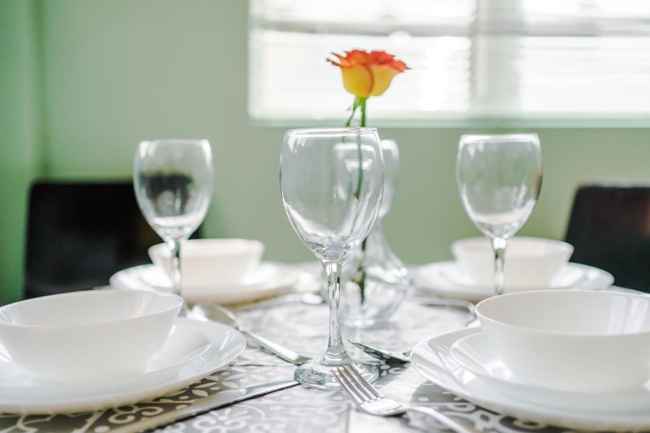 Harley House - Spacious Home With Free Netflix & Parking By Rocketbnb Coventry Luaran gambar