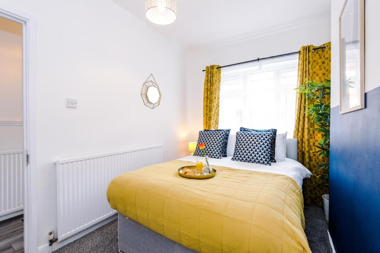 Harley House - Spacious Home With Free Netflix & Parking By Rocketbnb Coventry Luaran gambar