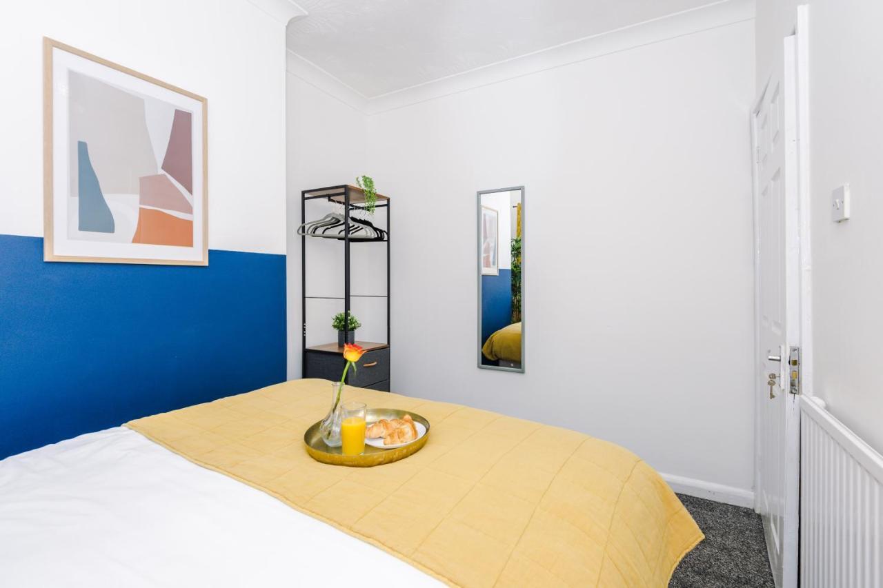 Harley House - Spacious Home With Free Netflix & Parking By Rocketbnb Coventry Luaran gambar