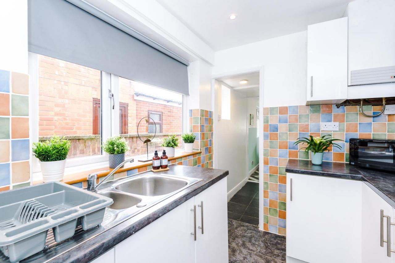 Harley House - Spacious Home With Free Netflix & Parking By Rocketbnb Coventry Luaran gambar