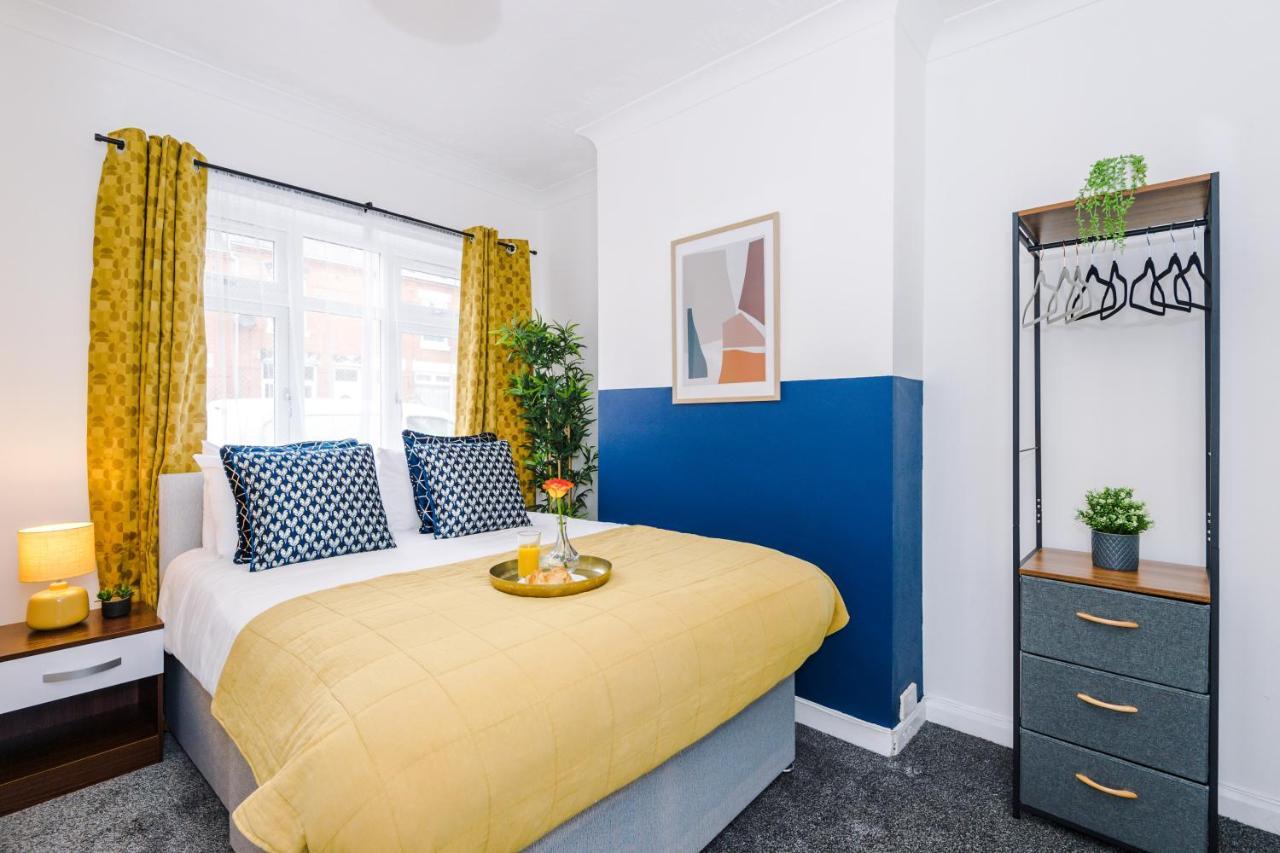 Harley House - Spacious Home With Free Netflix & Parking By Rocketbnb Coventry Luaran gambar